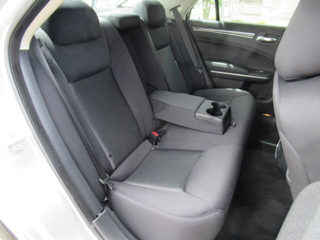 2021 Chrysler 300 Touring