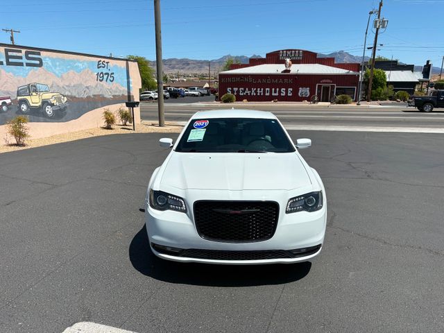 2021 Chrysler 300 S V6