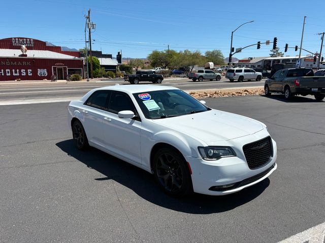 2021 Chrysler 300 S V6