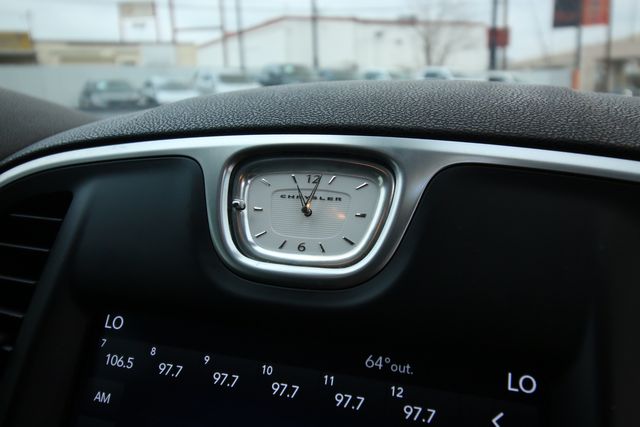 2021 Chrysler 300 Touring L AWD | San Antonio, TX | R&amp;L Certified Auto Group