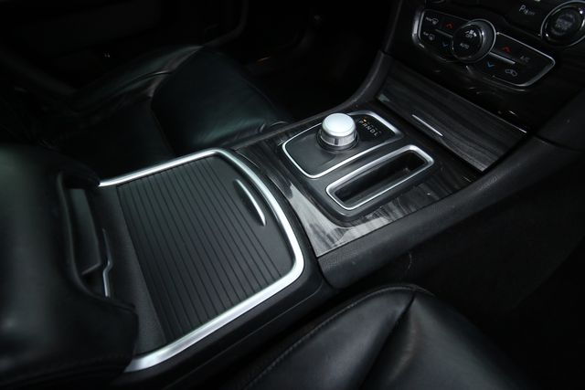 2021 Chrysler 300 Touring L AWD | San Antonio, TX | R&amp;L Certified Auto Group