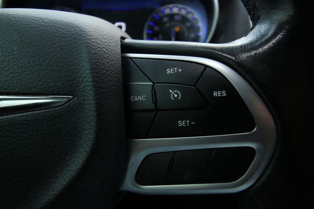 2021 Chrysler 300 Touring L AWD | San Antonio, TX | R&L Certified Auto Group 2021 Chrysler 300 Touring L AWD | San Antonio, TX | R&L Certified Auto Group