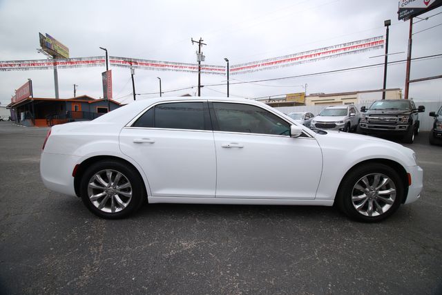 2021 Chrysler 300 Touring L AWD | San Antonio, TX | R&L Certified Auto Group 2021 Chrysler 300 Touring L AWD | San Antonio, TX | R&L Certified Auto Group