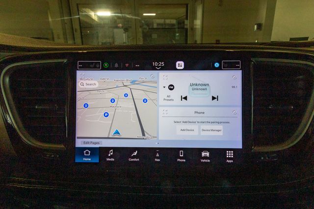 2021 Chrysler Pacifica Limited AWD 3rd row S Appearance Package