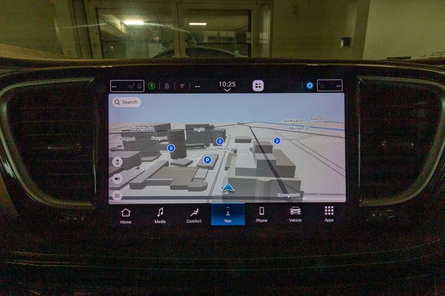 2021 Chrysler Pacifica Limited AWD 3rd row S Appearance Package