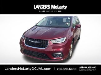2021 Chrysler Pacifica Touring L | Huntsville, Alabama | Landers Mclarty DCJ in Huntsville, Alabama 35806