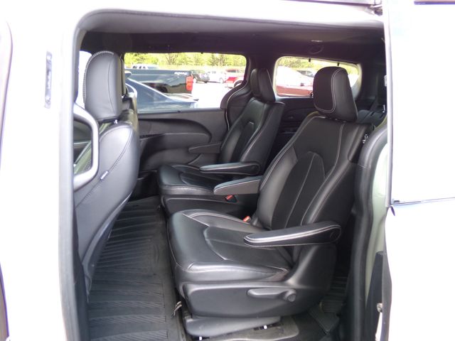 2021 Chrysler Pacifica Hybrid Touring L