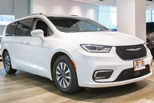 2021 Chrysler Pacifica Hybrid Touring L