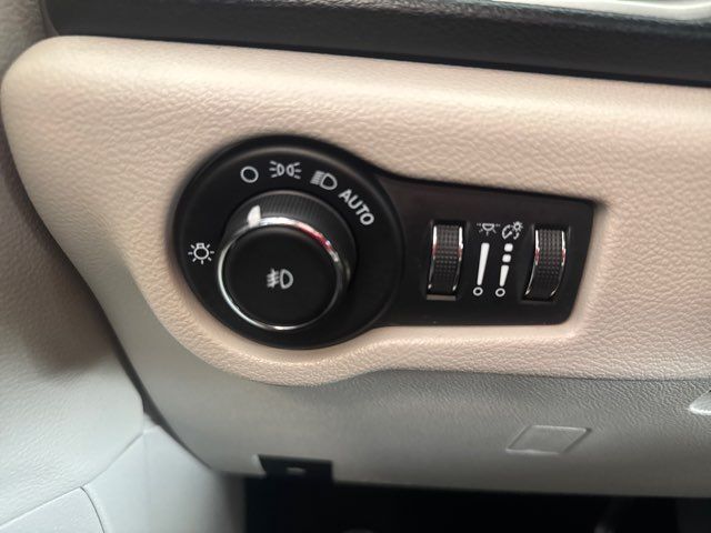 2021 Chrysler Pacifica Touring L | Rome, GA | Knight's Car Store