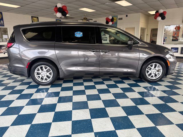 2021 Chrysler Pacifica Touring L | Rome, GA | Knight's Car Store 2021 Chrysler Pacifica Touring L | Rome, GA | Knight's Car Store
