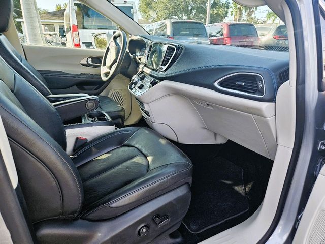 2021 Chrysler Pacifica Touring L Wheelchair Van Handicap Ramp Van