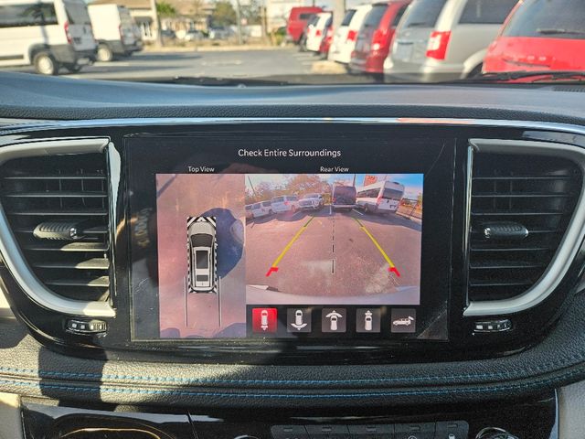 2021 Chrysler Pacifica Touring L Wheelchair Van Handicap Ramp Van