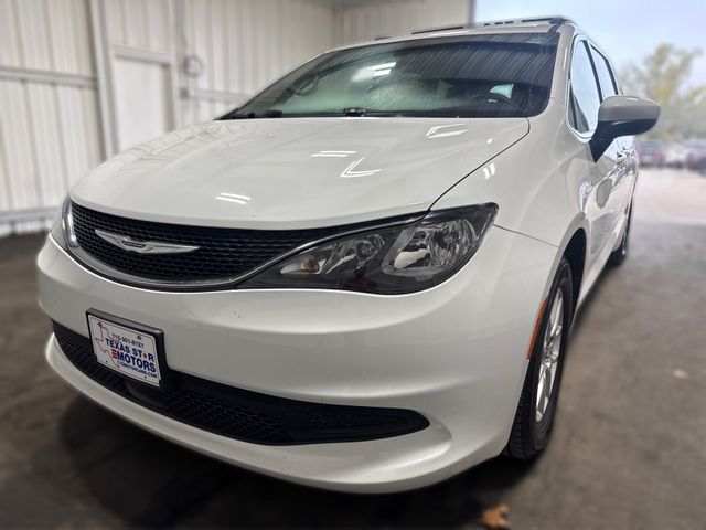 2021 Chrysler VOYAGER LXI | Houston, TX | Texas Star Motors 2021 Chrysler VOYAGER LXI | Houston, TX | Texas Star Motors