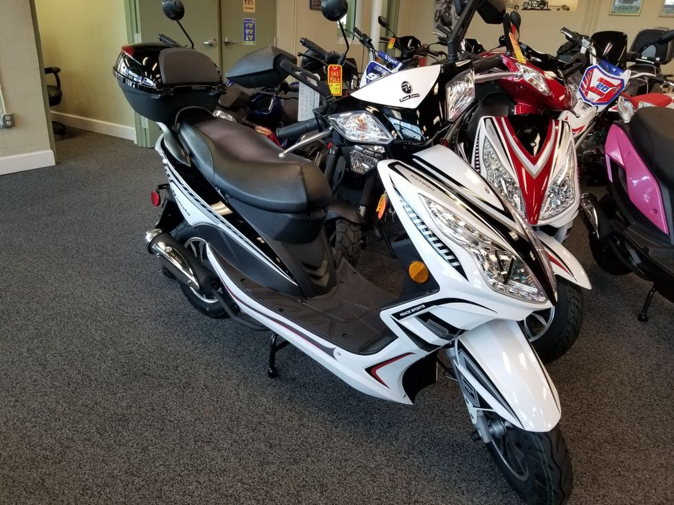 2025 Daix Night Sky Scooter 49cc | Daytona Beach, FL | Midtown