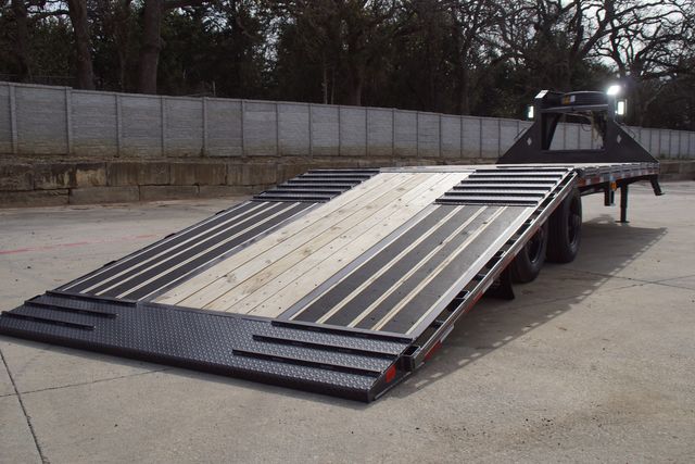 2024 Diamond C 30' Fmax 212 Super Single 25k Hydraulic Dove | Keller, TX | Complete Trailers of Texas 2024 Diamond C 30' Fmax 212 Super Single 25k Hydraulic Dove | Keller, TX | Complete Trailers of Texas