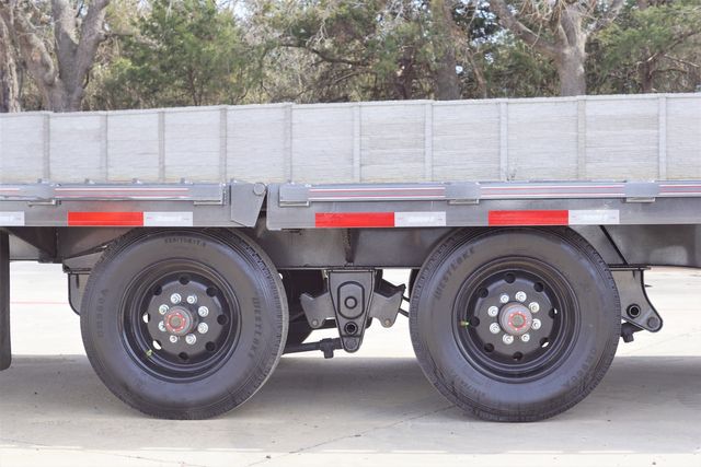 2024 Diamond C 30' Fmax 212 Super Single 25k Hydraulic Dove | Keller, TX | Complete Trailers of Texas 2024 Diamond C 30' Fmax 212 Super Single 25k Hydraulic Dove | Keller, TX | Complete Trailers of Texas