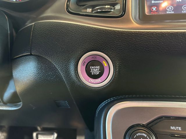 2021 Dodge Challenger R/T HEMI 5.7 V8 | Irving, Texas | Hopper Motorplex 2021 Dodge Challenger R/T HEMI 5.7 V8 | Irving, Texas | Hopper Motorplex