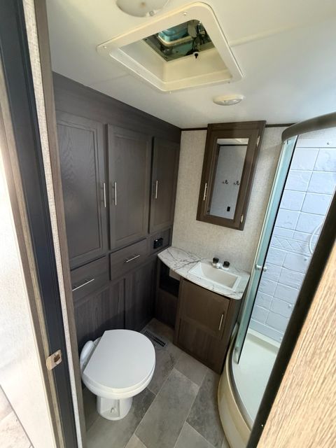 2021 Dutchmen Kodiak Ultimate 3021RBDS