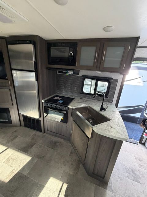 2021 Dutchmen Kodiak Ultimate 3021RBDS