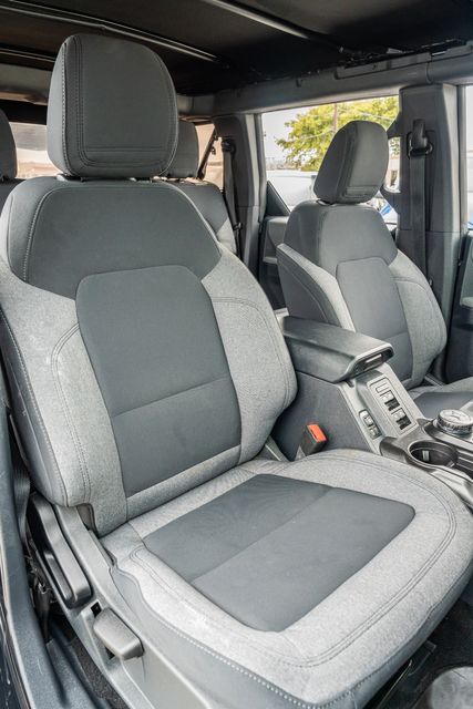 2021 Ford Bronco Big Bend 4X4 / 4DOOR / ONE TX OWNER / CLEAN CARFAX | Dallas, TX | Rocky Mountain Truck Stop Dallas