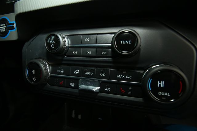 2021 Ford Bronco Black Diamond | San Antonio, TX | R&L Certified Auto Group 2021 Ford Bronco Black Diamond | San Antonio, TX | R&L Certified Auto Group