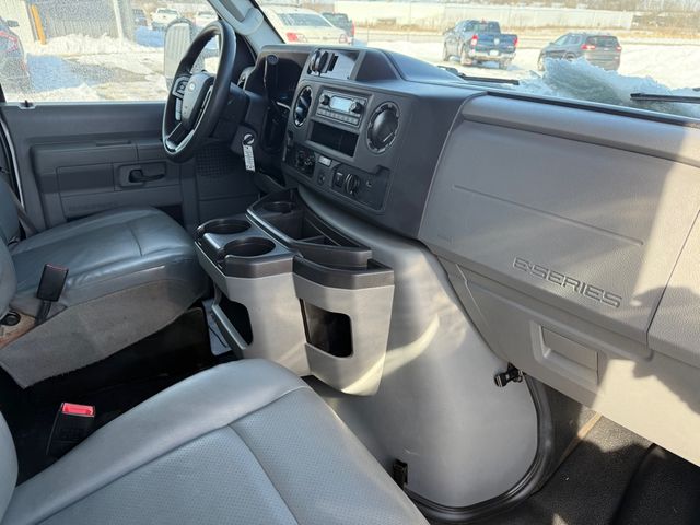 2021 Ford ECONOLINE E350 SUPER DUTY 16 Foot Box | Canton, Ohio | Ohio Auto Warehouse LLC 2021 Ford ECONOLINE E350 SUPER DUTY 16 Foot Box | Canton, Ohio | Ohio Auto Warehouse LLC