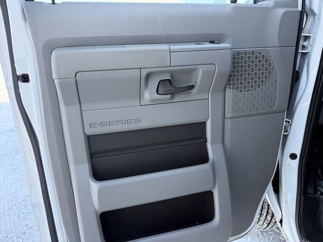 2021 Ford ECONOLINE E350 SUPER DUTY 16FT Box | Canton, Ohio | Ohio Auto Warehouse LLC