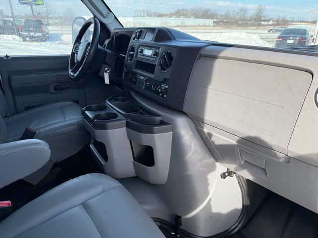 2021 Ford ECONOLINE E350 SUPER DUTY 16FT Box | Canton, Ohio | Ohio Auto Warehouse LLC 2021 Ford ECONOLINE E350 SUPER DUTY 16FT Box | Canton, Ohio | Ohio Auto Warehouse LLC