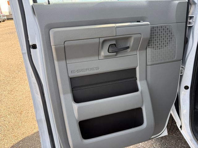 2021 Ford ECONOLINE E350 SUPER DUTY 16FT Box | Canton, Ohio | Ohio Auto Warehouse LLC 2021 Ford ECONOLINE E350 SUPER DUTY 16FT Box | Canton, Ohio | Ohio Auto Warehouse LLC