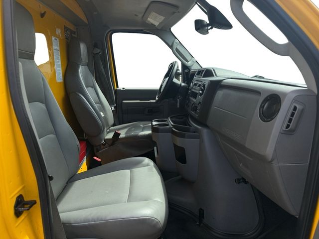 2021 Ford ECONOLINE E350 SD V8 16 FT Box WeFinance | Canton, Ohio | Ohio Auto Warehouse LLC