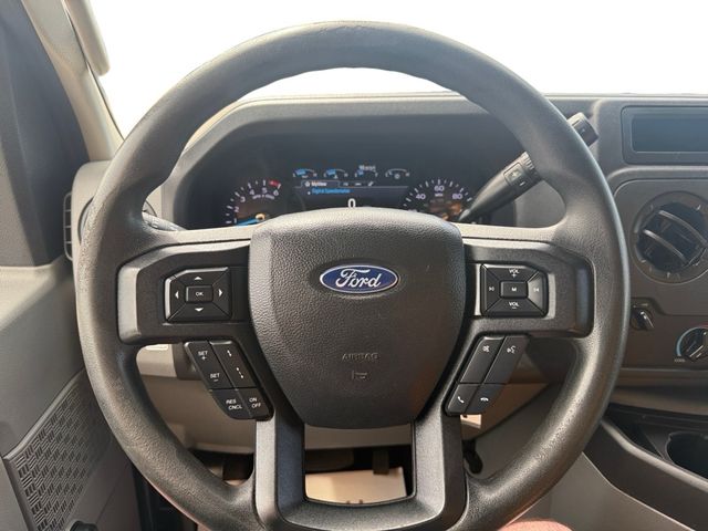 2021 Ford ECONOLINE E350 SD V8 16 FT Box WeFinance | Canton, Ohio | Ohio Auto Warehouse LLC 2021 Ford ECONOLINE E350 SD V8 16 FT Box WeFinance | Canton, Ohio | Ohio Auto Warehouse LLC