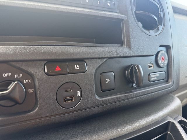 2021 Ford ECONOLINE E350 SD V8 16 FT Box WeFinance | Canton, Ohio | Ohio Auto Warehouse LLC