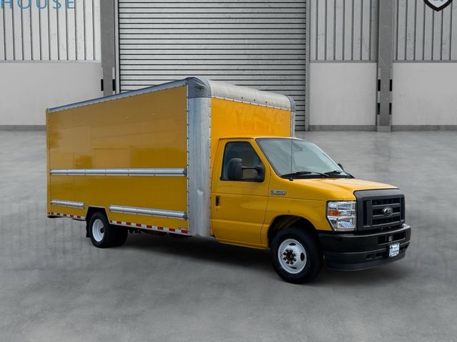 2021 Ford ECONOLINE E350 SD V8 16 FT Box WeFinance | Canton, Ohio | Ohio Auto Warehouse LLC