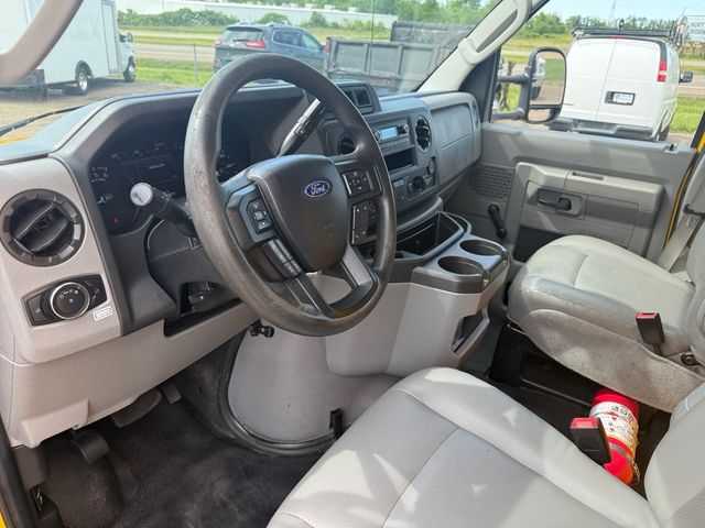 2021 Ford ECONOLINE E350 SD V8 16 FT Box WeFinance | Canton, Ohio | Ohio Auto Warehouse LLC 2021 Ford ECONOLINE E350 SD V8 16 FT Box WeFinance | Canton, Ohio | Ohio Auto Warehouse LLC