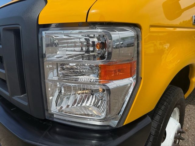 2021 Ford ECONOLINE E350 SD V8 16 FT Box WeFinance | Canton, Ohio | Ohio Auto Warehouse LLC