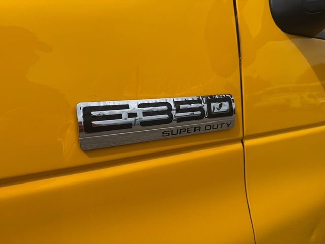 2021 Ford ECONOLINE E350 SD V8 16 FT Box WeFinance | Canton, Ohio | Ohio Auto Warehouse LLC 2021 Ford ECONOLINE E350 SD V8 16 FT Box WeFinance | Canton, Ohio | Ohio Auto Warehouse LLC