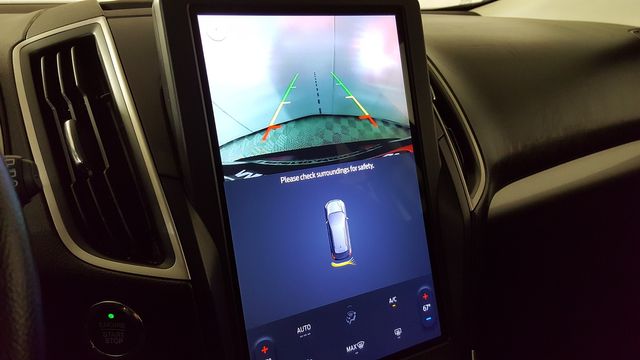 2021 Ford Edge SE | Carrollton, TX | Legend Motorcars of Carrollton 2021 Ford Edge SE | Carrollton, TX | Legend Motorcars of Carrollton