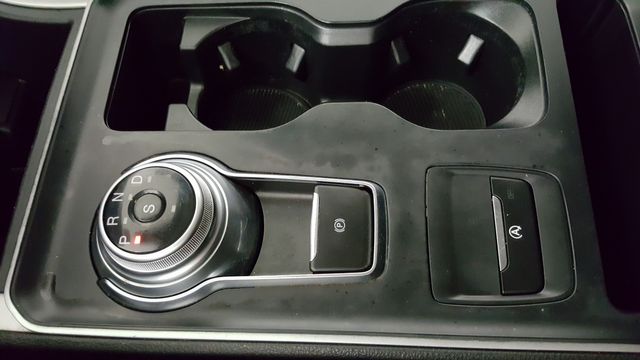 2021 Ford Edge SE | Carrollton, TX | Legend Motorcars of Carrollton 2021 Ford Edge SE | Carrollton, TX | Legend Motorcars of Carrollton