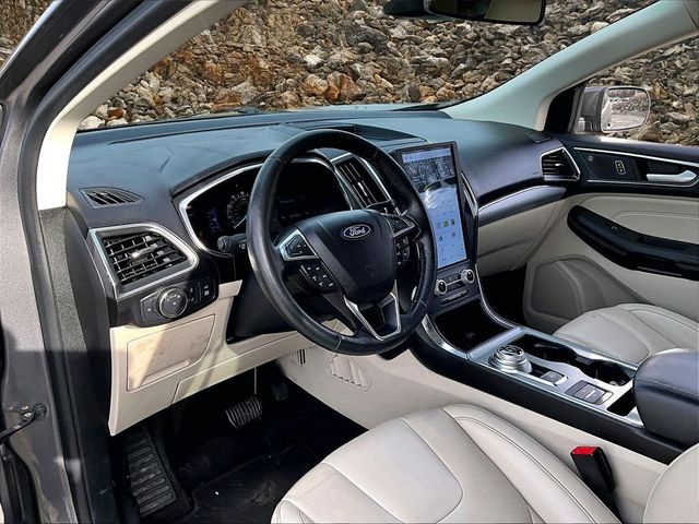 2021 Ford Edge Titanium