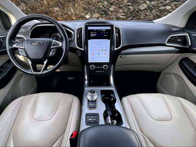 2021 Ford Edge Titanium