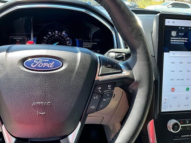 2021 Ford Edge Titanium