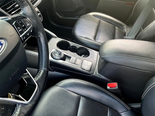 2021 Ford Escape Titanium