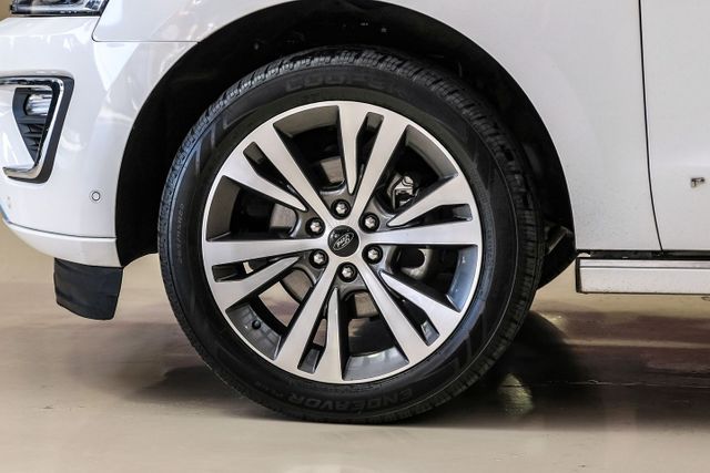 2021 Ford Expedition Platinum | Addison, TX | Mr Car Guys