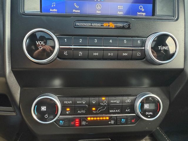 2021 Ford EXPEDITION MAX LIMITED 4x4 3rd Row Pano | Canton, Ohio | Ohio Auto Warehouse LLC 2021 Ford EXPEDITION MAX LIMITED 4x4 3rd Row Pano | Canton, Ohio | Ohio Auto Warehouse LLC