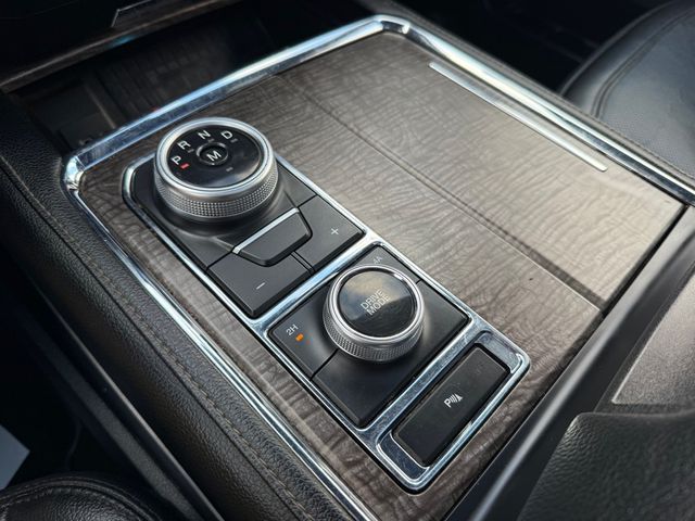 2021 Ford EXPEDITION MAX LIMITED 4x4 3rd Row Pano | Canton, Ohio | Ohio Auto Warehouse LLC 2021 Ford EXPEDITION MAX LIMITED 4x4 3rd Row Pano | Canton, Ohio | Ohio Auto Warehouse LLC