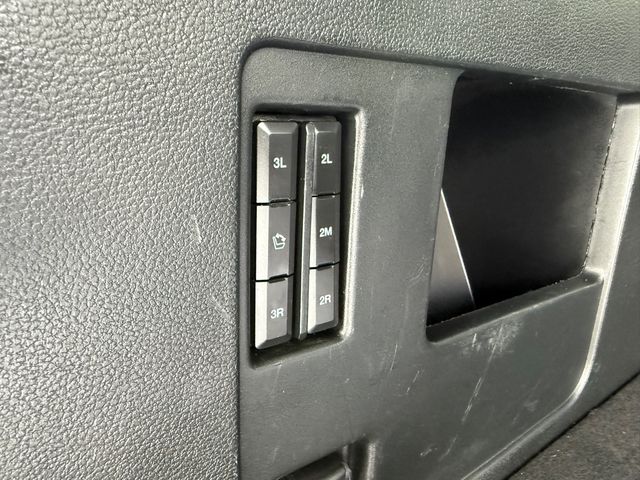 2021 Ford EXPEDITION MAX LIMITED 4x4 3rd Row Pano | Canton, Ohio | Ohio Auto Warehouse LLC 2021 Ford EXPEDITION MAX LIMITED 4x4 3rd Row Pano | Canton, Ohio | Ohio Auto Warehouse LLC