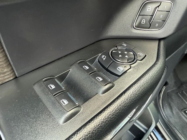 2021 Ford EXPEDITION MAX LIMITED 4x4 3rd Row Pano | Canton, Ohio | Ohio Auto Warehouse LLC 2021 Ford EXPEDITION MAX LIMITED 4x4 3rd Row Pano | Canton, Ohio | Ohio Auto Warehouse LLC