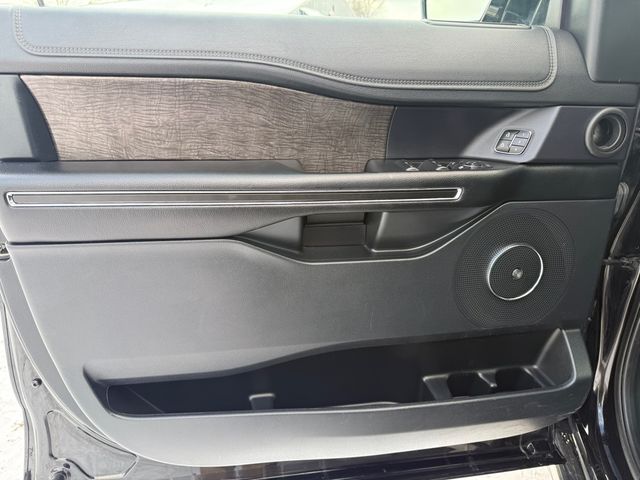 2021 Ford EXPEDITION MAX LIMITED 4x4 3rd Row Pano | Canton, Ohio | Ohio Auto Warehouse LLC