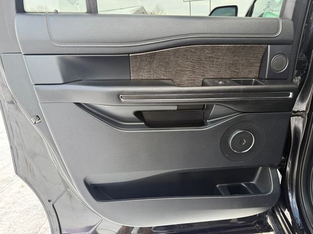 2021 Ford EXPEDITION MAX LIMITED 4x4 3rd Row Pano | Canton, Ohio | Ohio Auto Warehouse LLC