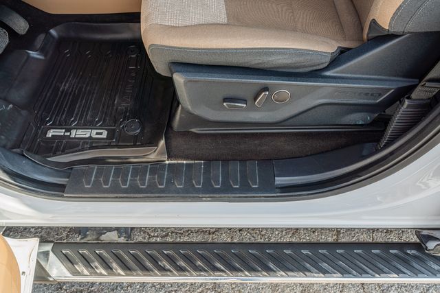 2021 Ford F-150 XLT 4X4 / CLEAN CARFAX / BIG SCREEN / LOADED | Austin, TX | Rocky Mountain Truck Stop Austin